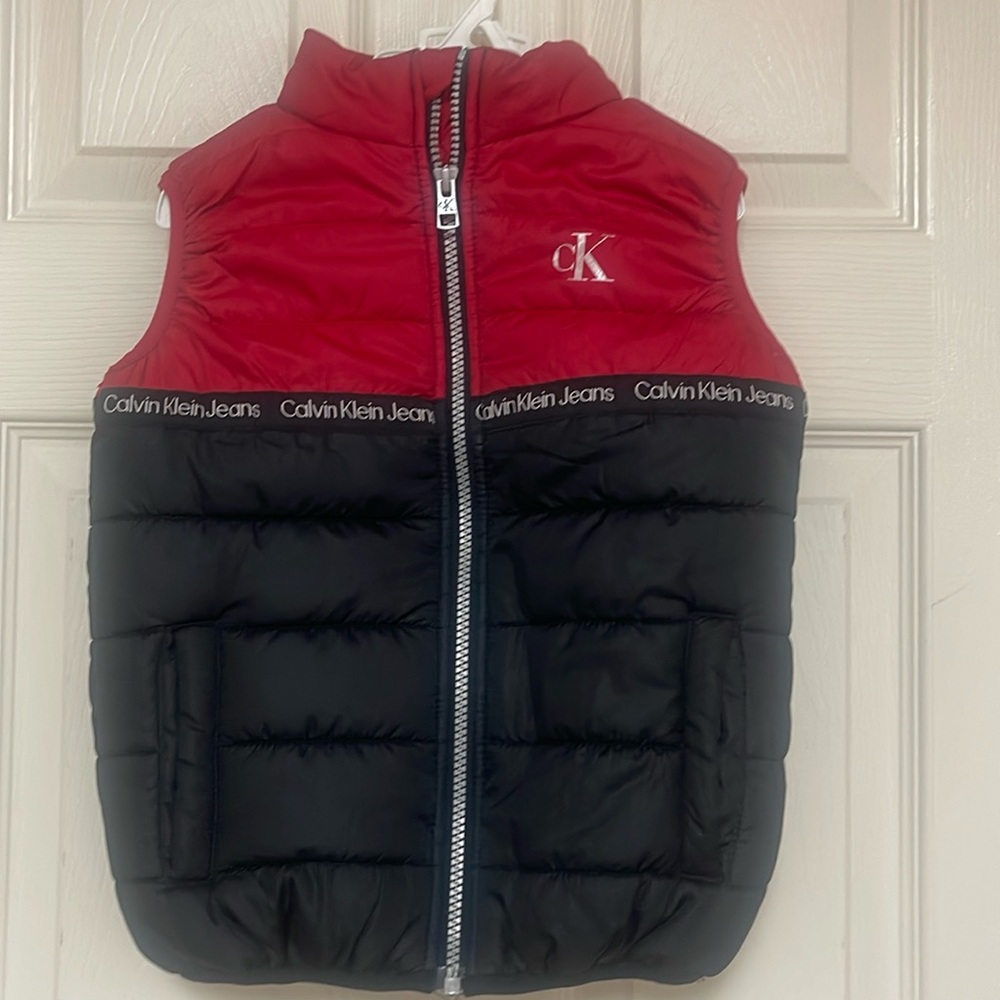 Calvin Klein red and black vest. Size 5. Great condition!